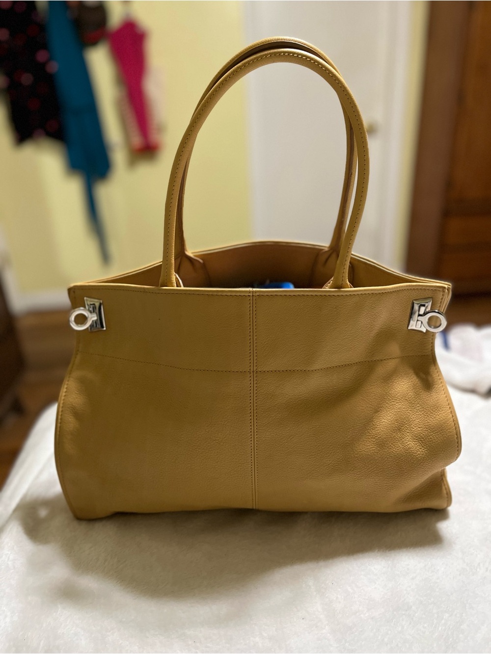 Classic Leather Tote Bag in creamy mustard